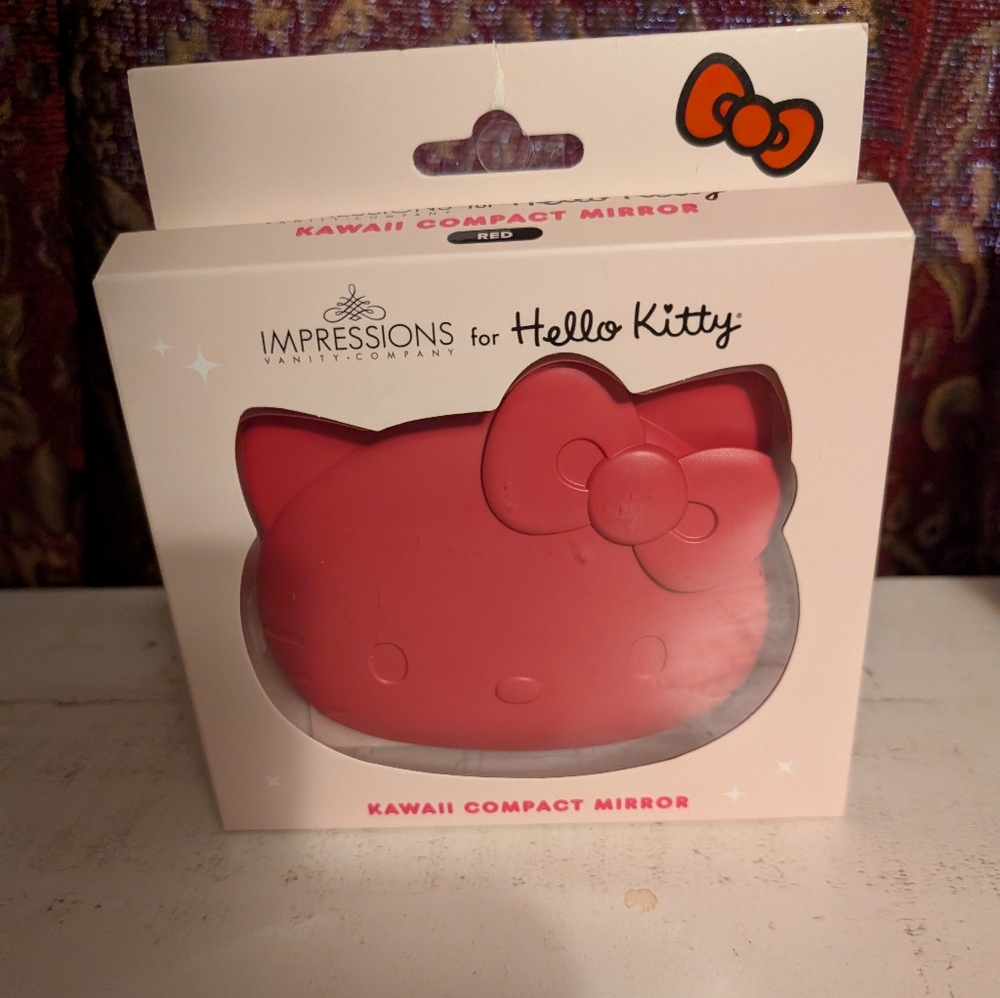 Impressions Hello Kitty Kawaii Compact Mirror - Pink